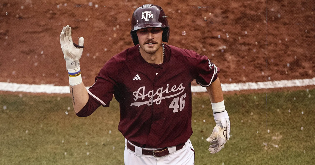 Texas A&M baseball scores 10 runs in sixth inning to run-rule SFA, 14-1