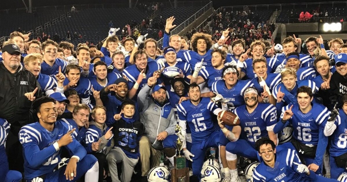 Here S Why Cincinnati Falls In Love With High School Football