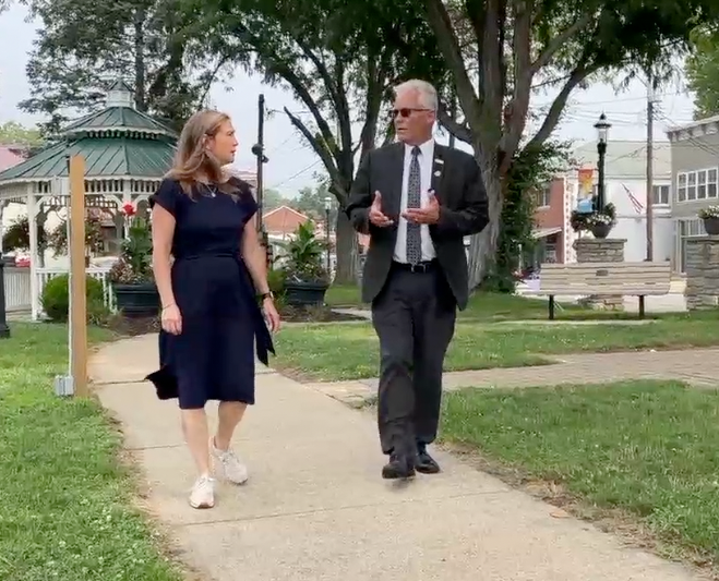 Clermont County Commission President David Painter speaks with WCPO 9 I-Team reporter about his concerns at the former Beckjord site in 2023.
