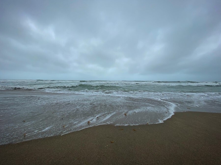Viewer Theresa sent in these photos of Jensen Beach on Sunday.