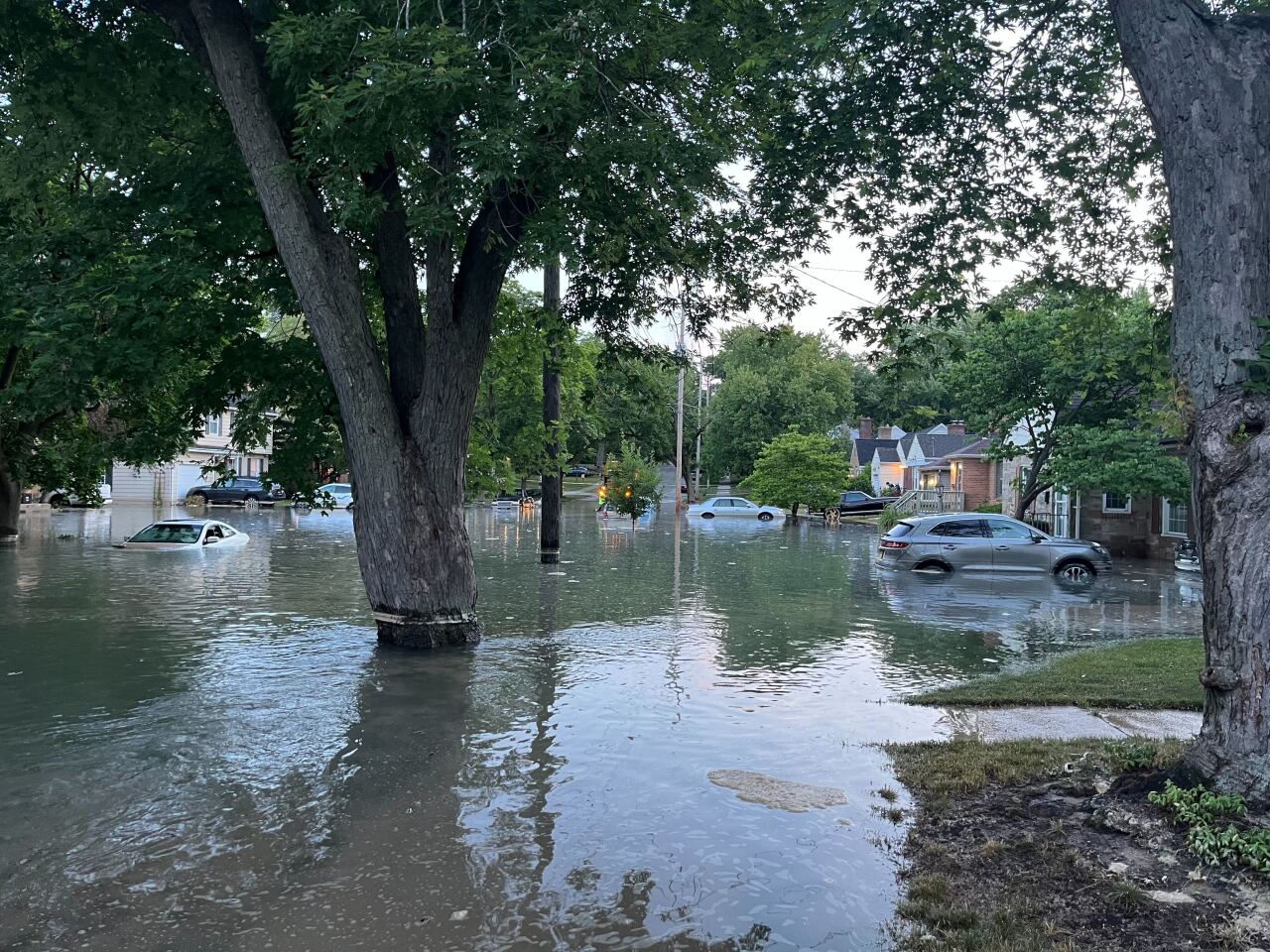 Adams and Philadelphia - Grand Rapids neighborhood flooded by water main break