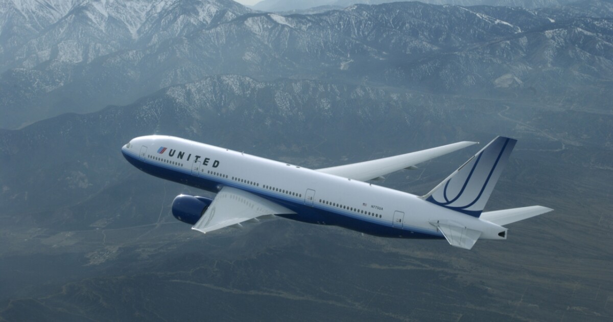 United Airlines Flight Diverted Due To Unruly Passenger (VIDEO)