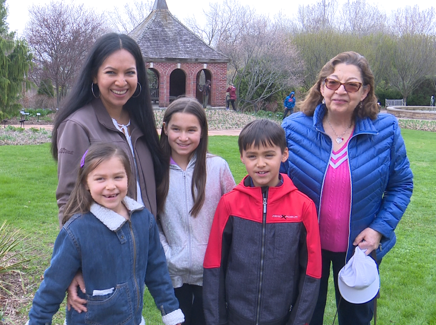 Honoring Mom: Families celebrate Mother's Day at the Green Bay Botanical Gardens