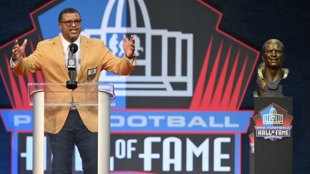 Hall of Fame Football