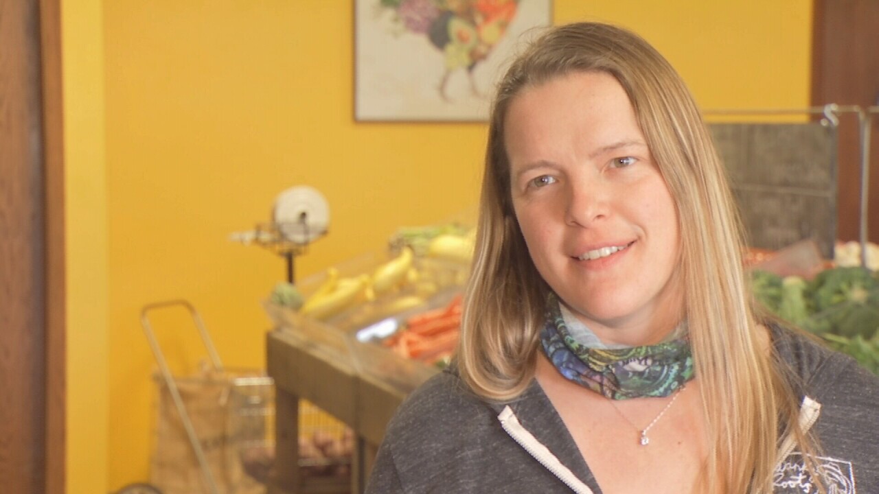 Sharli Swinehart.jpg