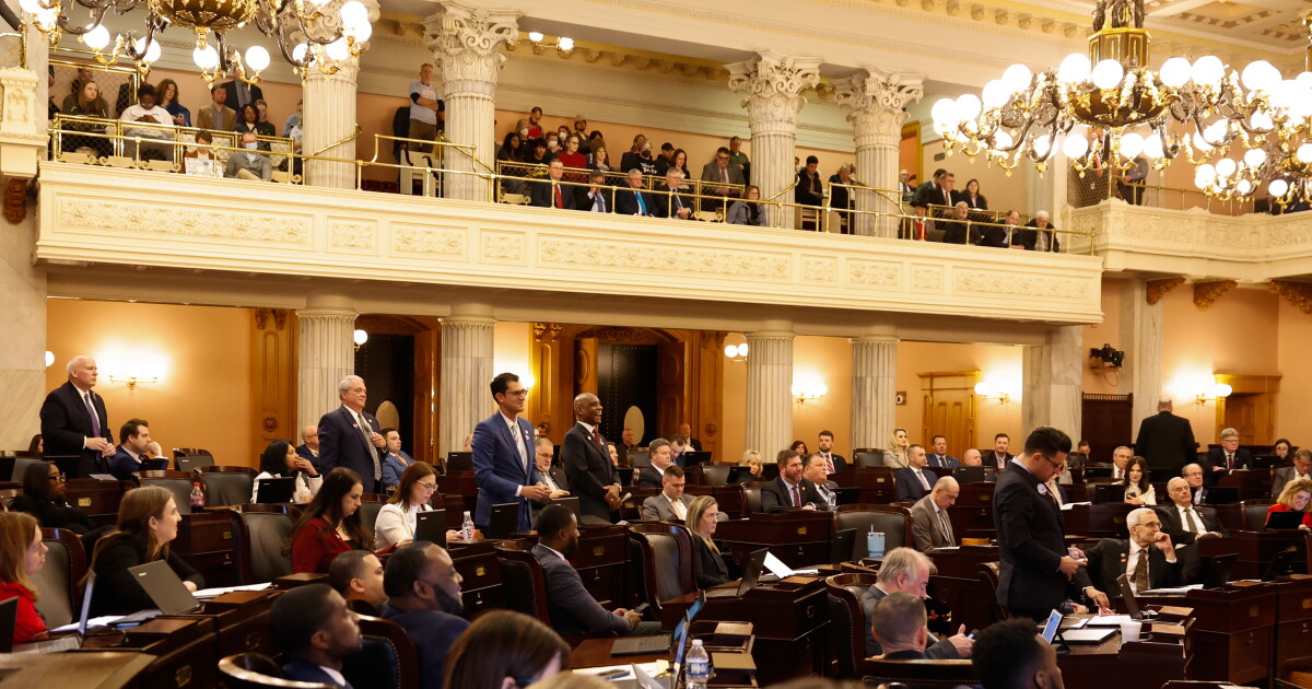 Ohio House lawmakers come back to ban transgender care and then leave - Vimarsana News