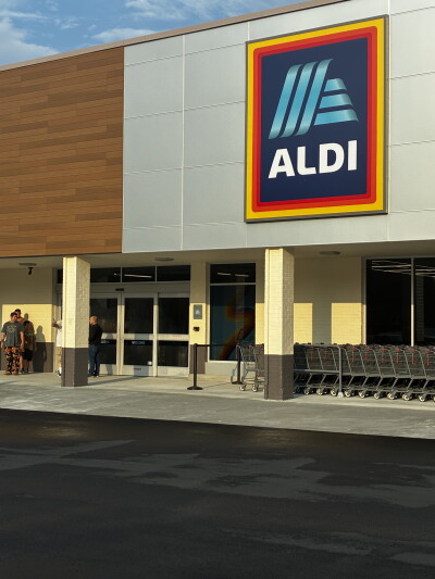 ALDI has opened its first Monticello store at 1245 S. Jefferson St., replacing the former Winn-Dixie location.

