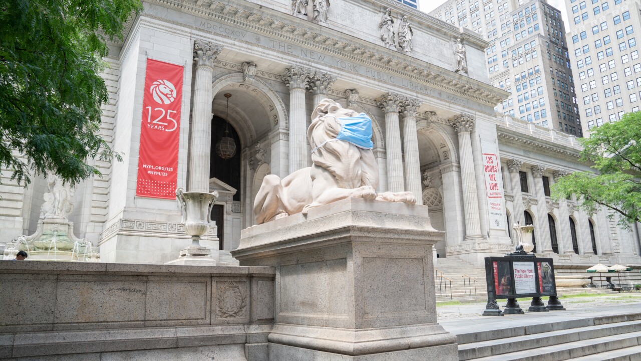 New York Public Library adds coronavirus masks to famous lion statues