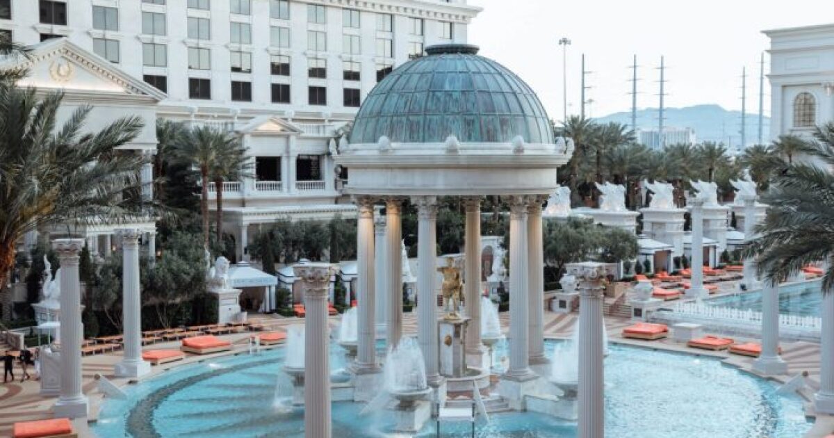 Caesars Entertainment planning virtual summer pool job fair