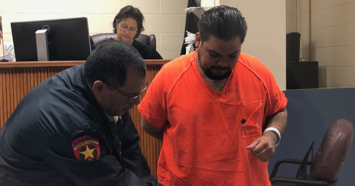 Man accused in Elgin Street murders appears before judge