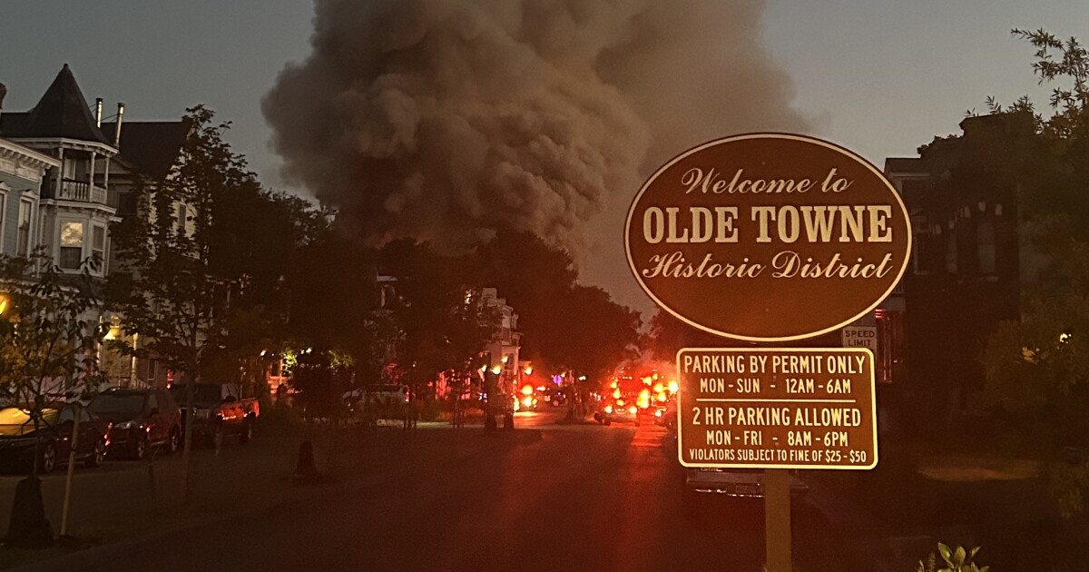 1 dead in Olde Towne Portsmouth house fire