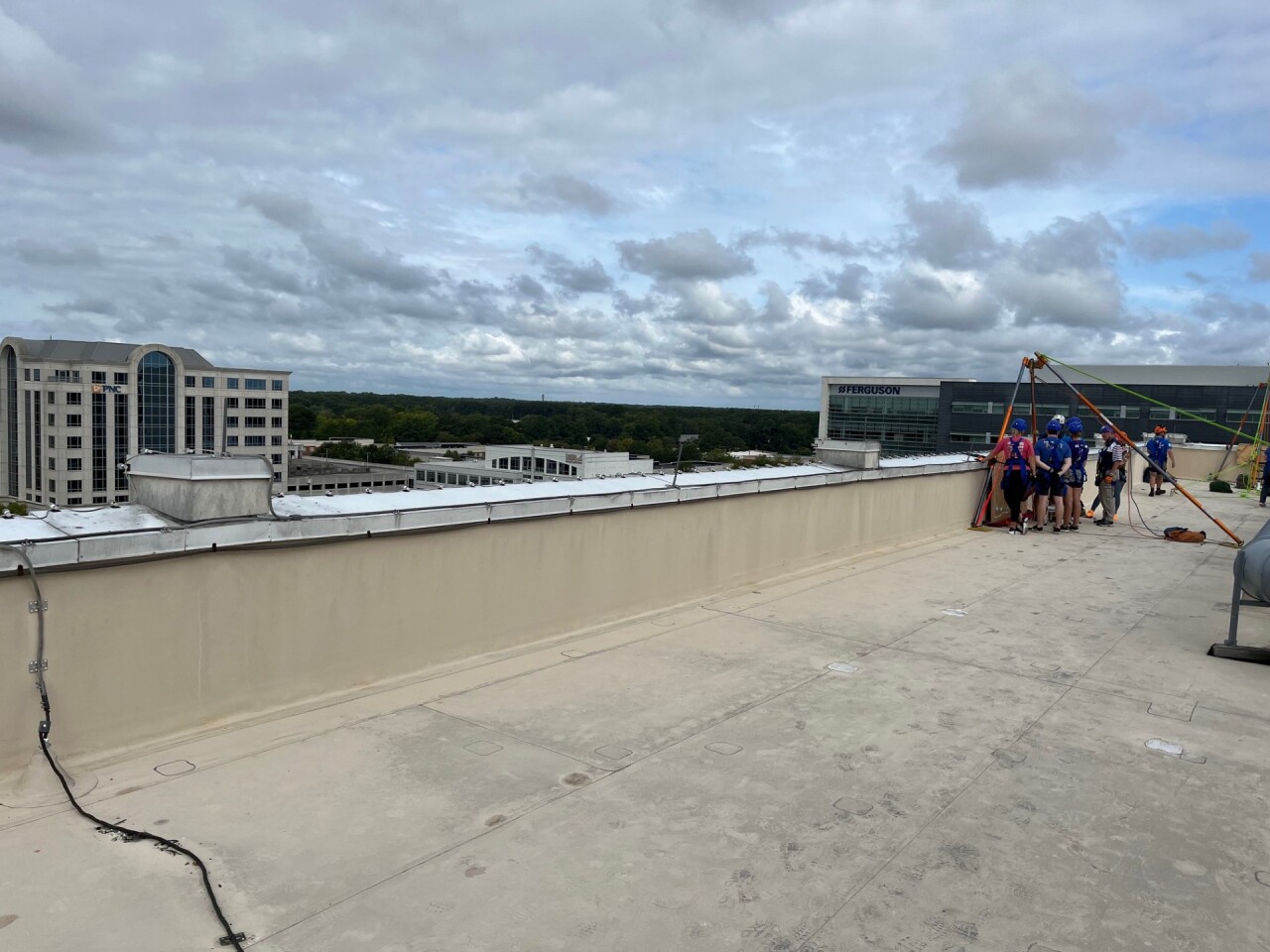 rappelling newport news 2.jpg