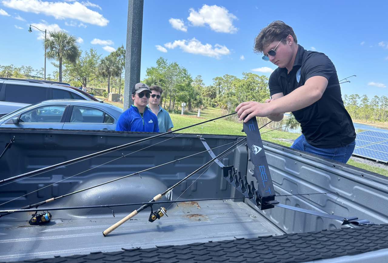 Sear demonstrates how Bite Belt is used