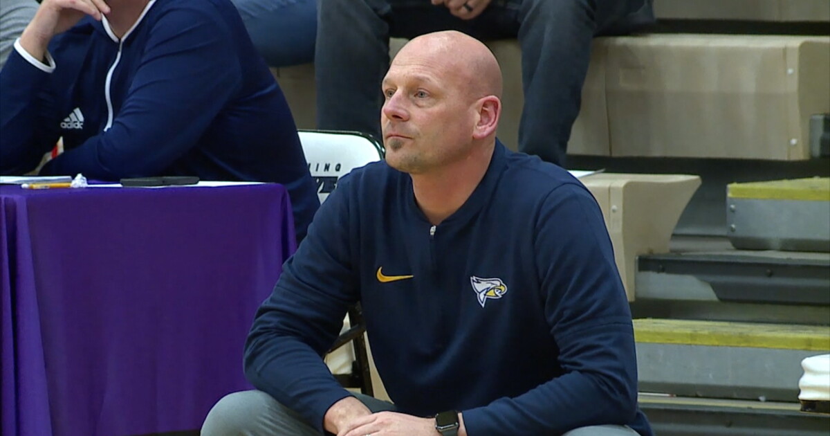Hudsonville girls basketball coach Casey Glass announces his retirement