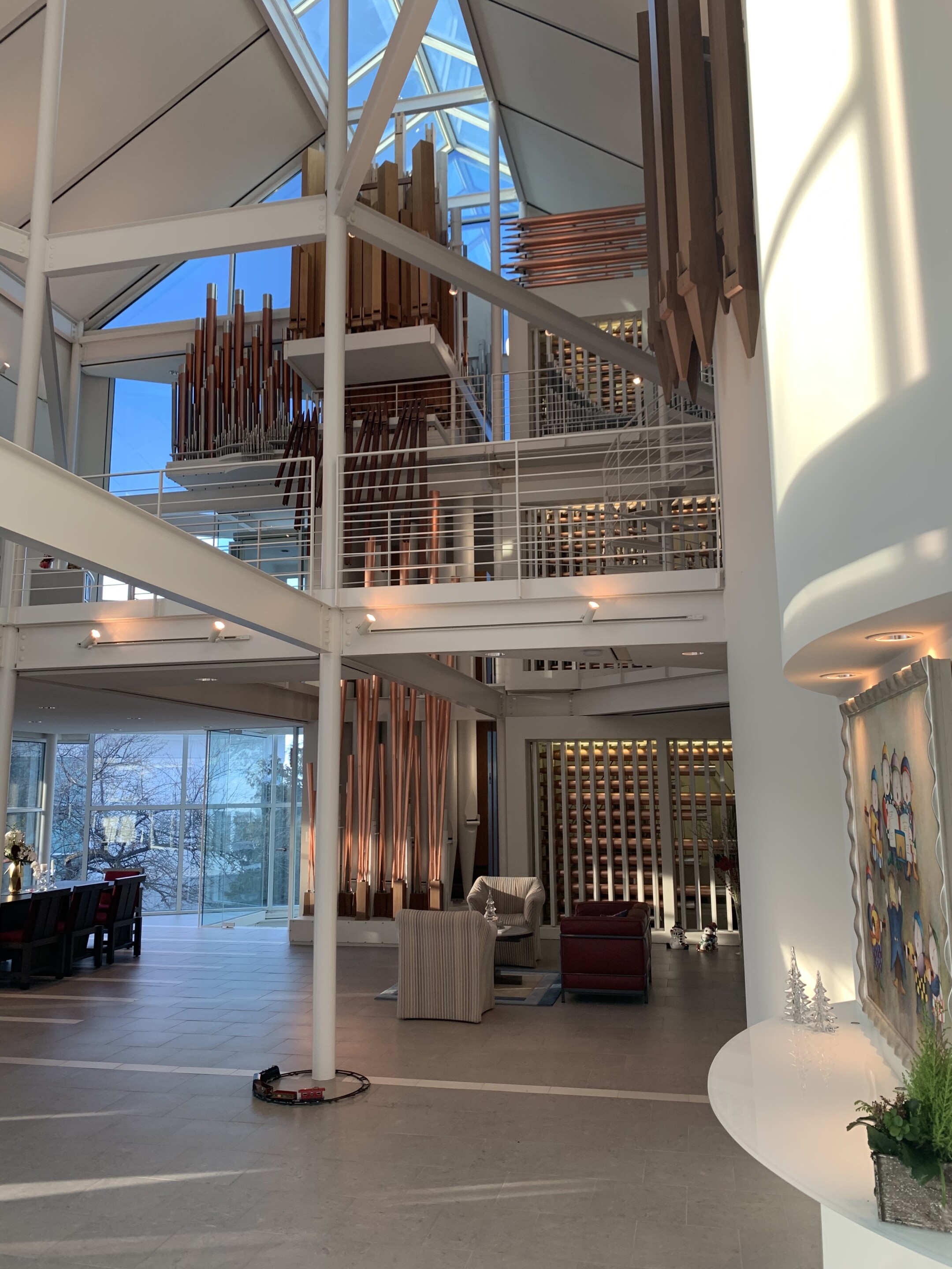 This Bratenahl home has a musical secret