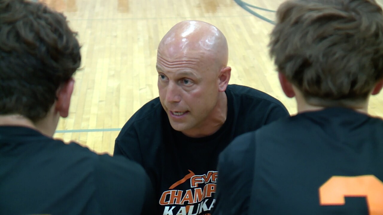 "I’m bleeding orange and black": Ryan Bowers takes over "dream job" as Kaukauna boys basketball coach