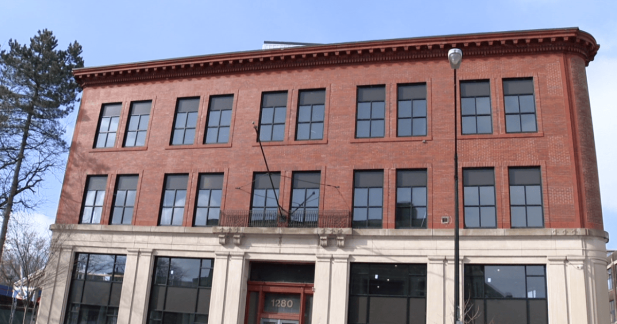 Spectrum Building Qc Construction continues on Spectrum Health building after damage from ...