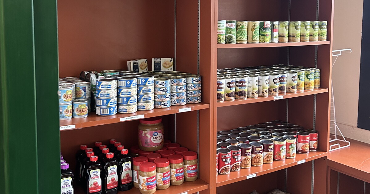 Permanent food pantry opens for Riley Elementary students - Vimarsana News
