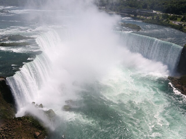 Man's body found after failed Niagara Falls drop