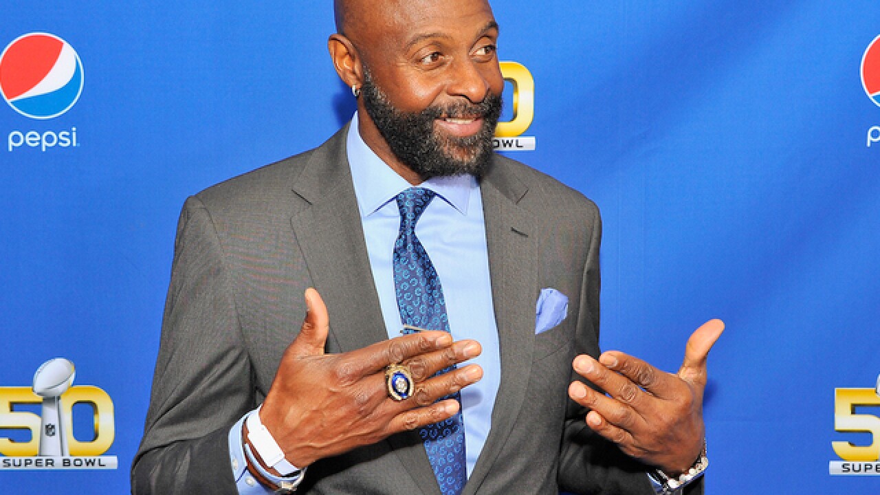 Jerry Rice, White House weigh in on Kaepernick