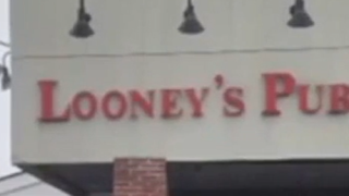 Looney's Pub