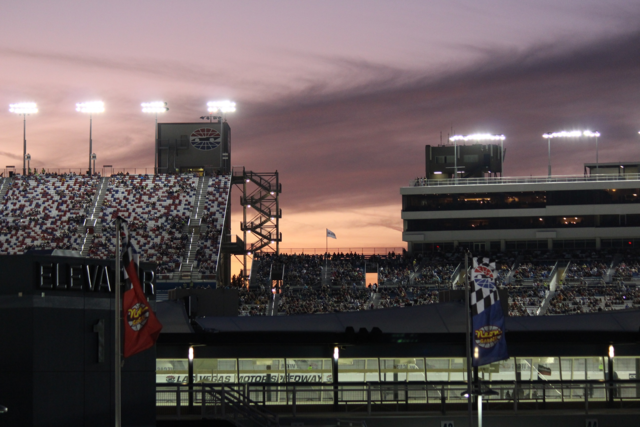 PHOTOS: Ben Rhodes takes the checkered flag at Las Vegas 350