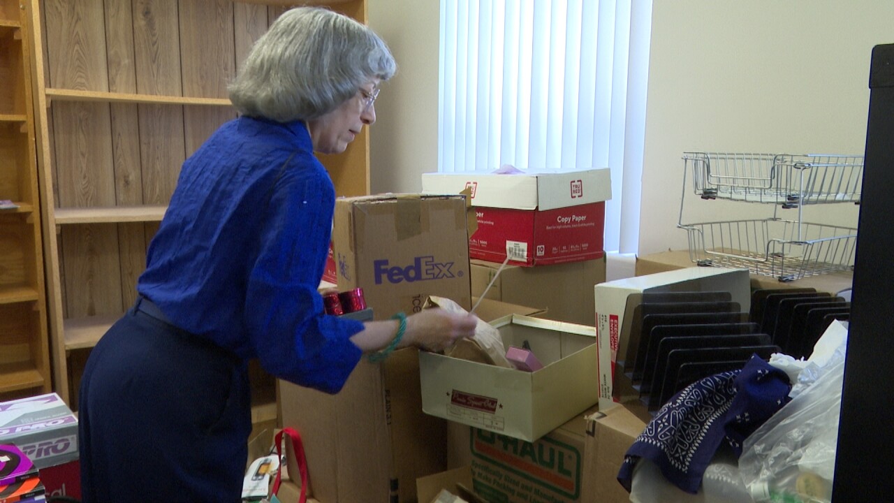 DEB UNPACKING 