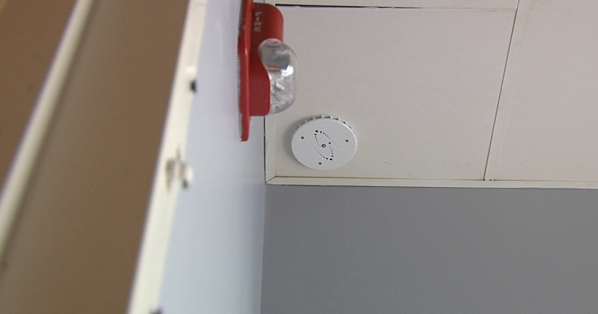 Central Indiana schools are installing vape detectors in bathrooms - Vimarsana News
