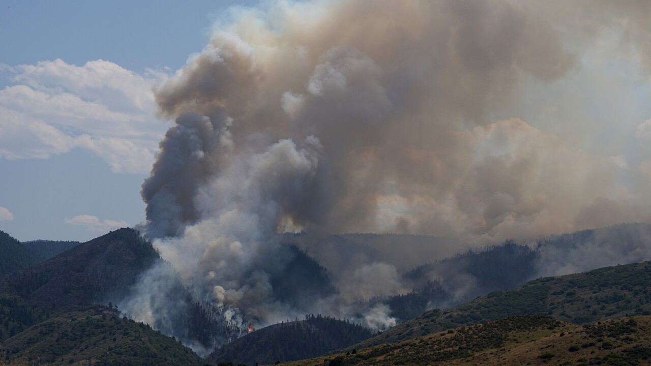 Quarry Fire grows to 341 acres west of Ken Caryl, hundreds evacuated