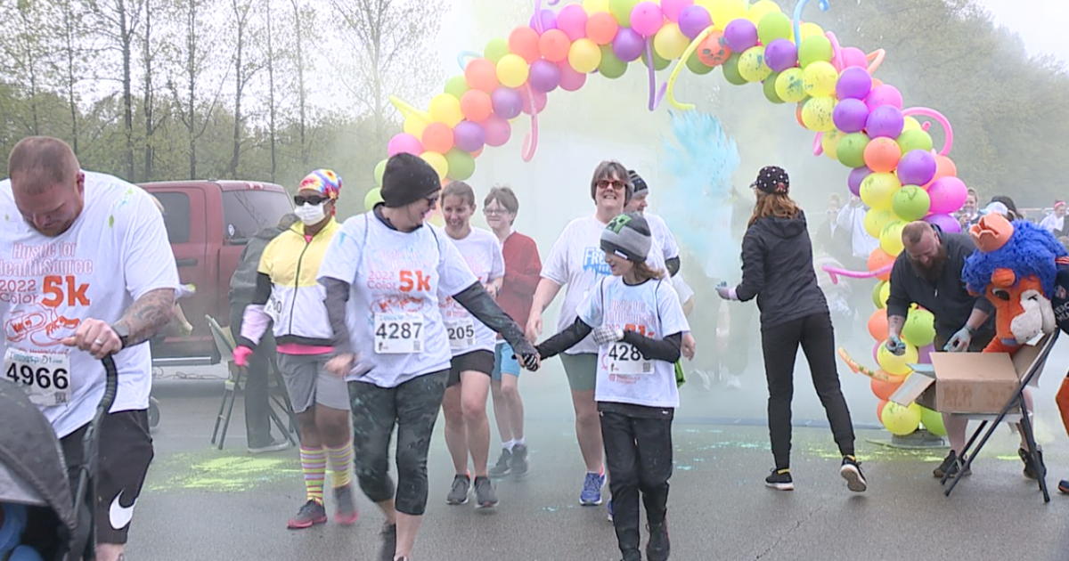 Hustle for Healthsource Color 5K raises money for community health program Hustle for Healthsource Color 5K raises money for community health program