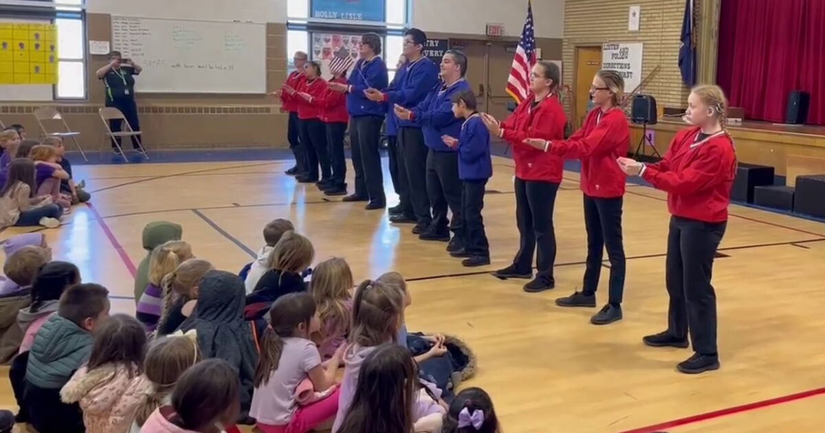 MSDB students perform at Veterans Day celebration at Loy Elementary School - Vimarsana News