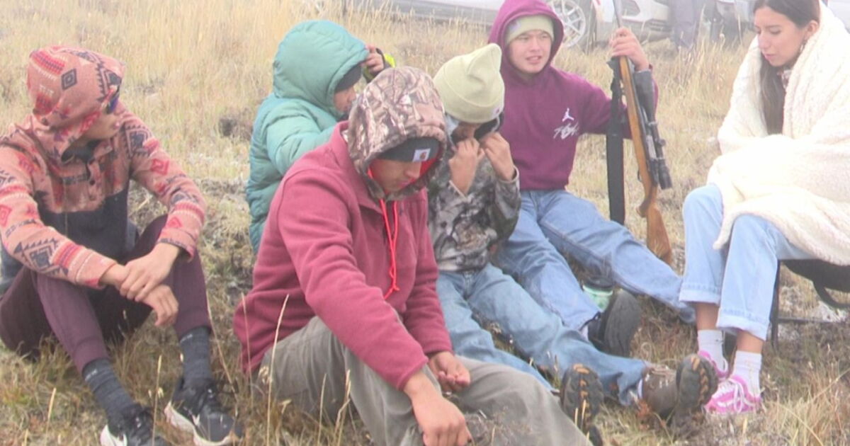 Crow youth participate in bison hunt - Vimarsana News