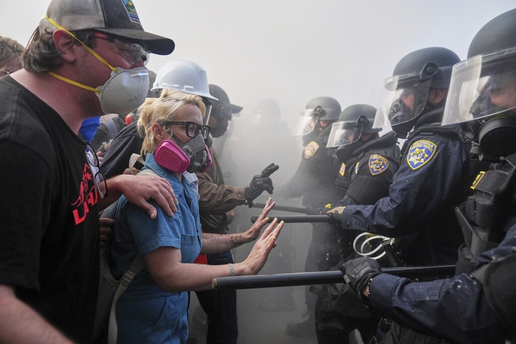 APTOPIX Immigration Raids Los Angeles