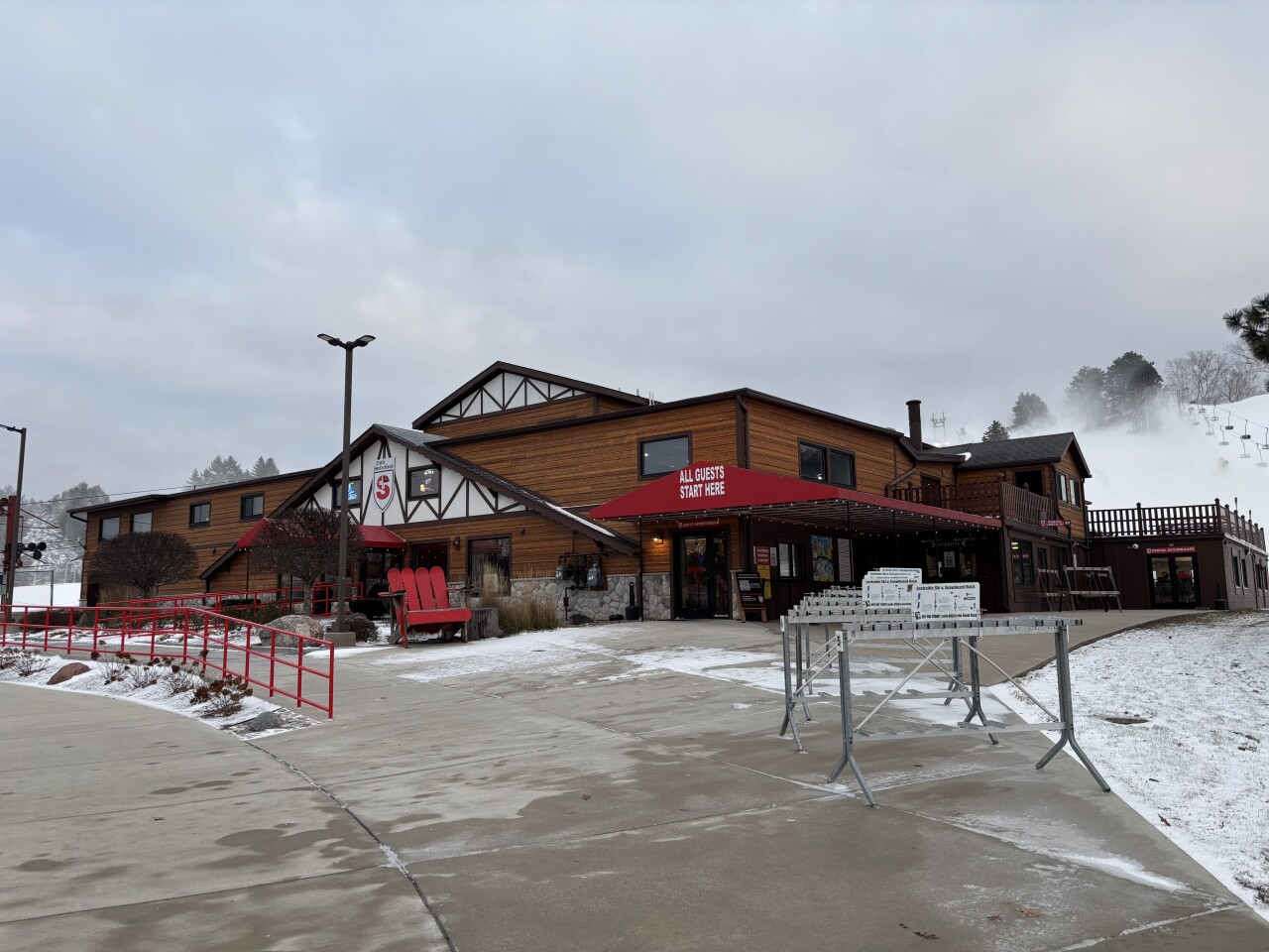 Little Switzerland Ski Resort in Slinger opens Sunday after cold temperatures enable extensive snowmaking