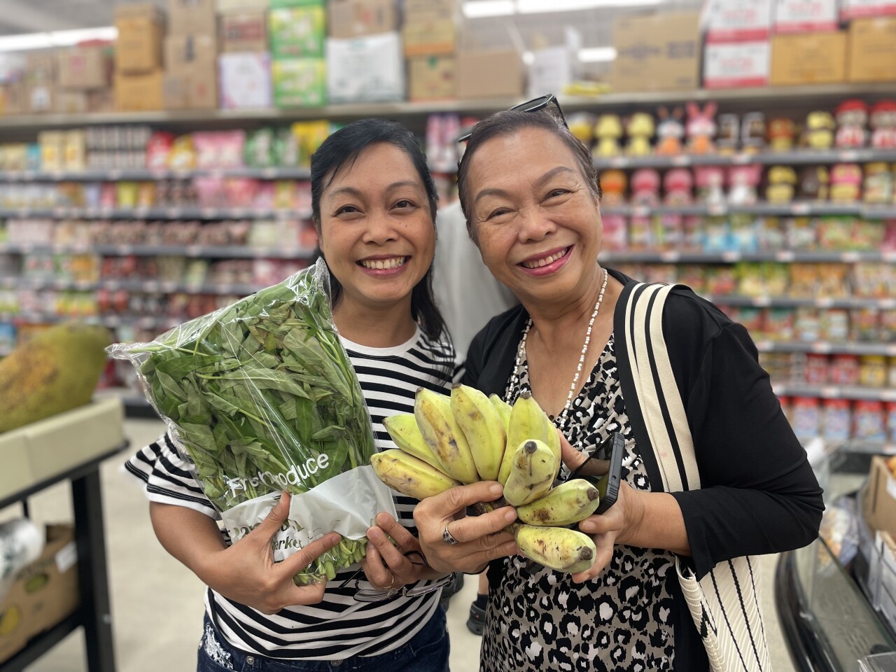 Vitchuda Dahmes and Poppy