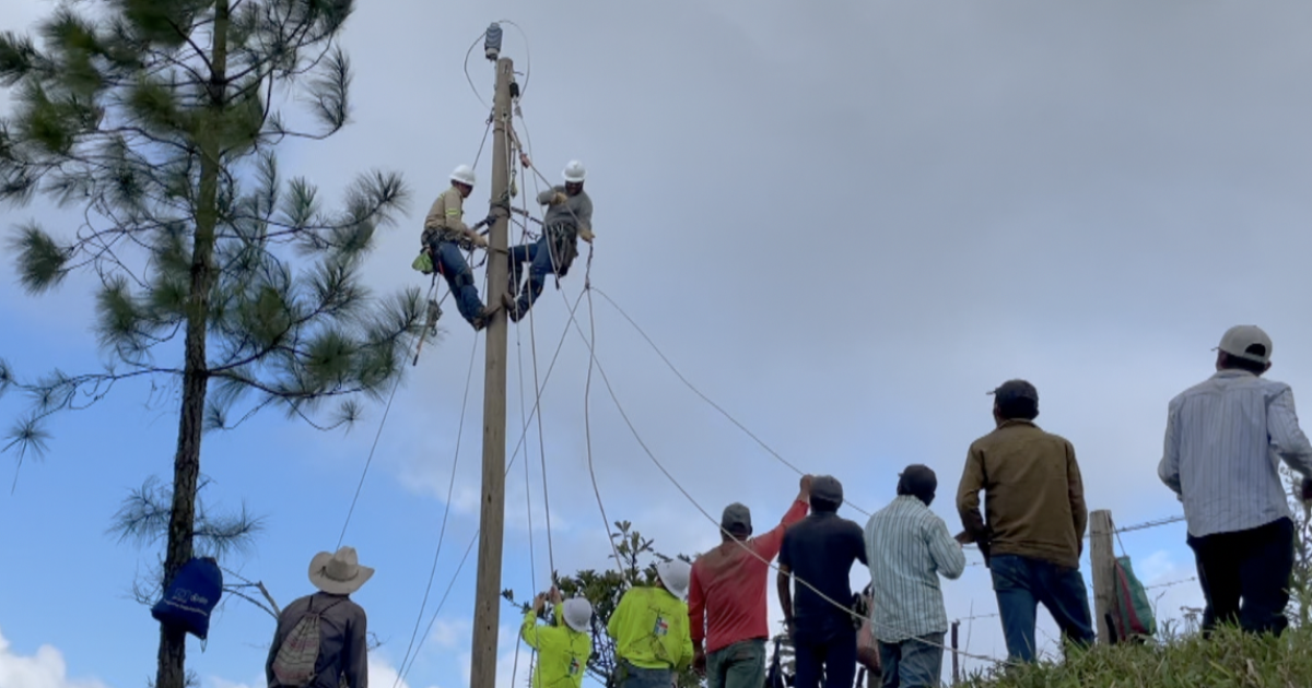Electricistas de NEC fueron a Guatemala para cambiar la vida de un pueblo Electricistas de NEC fueron a Guatemala para cambiar la vida de un pueblo