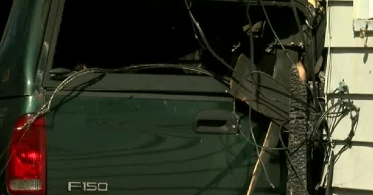 Suspected drunk driver crashes into own MKE home