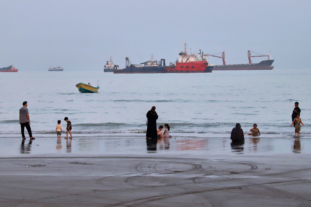 APTOPIX Iran War Strait of Hormuz