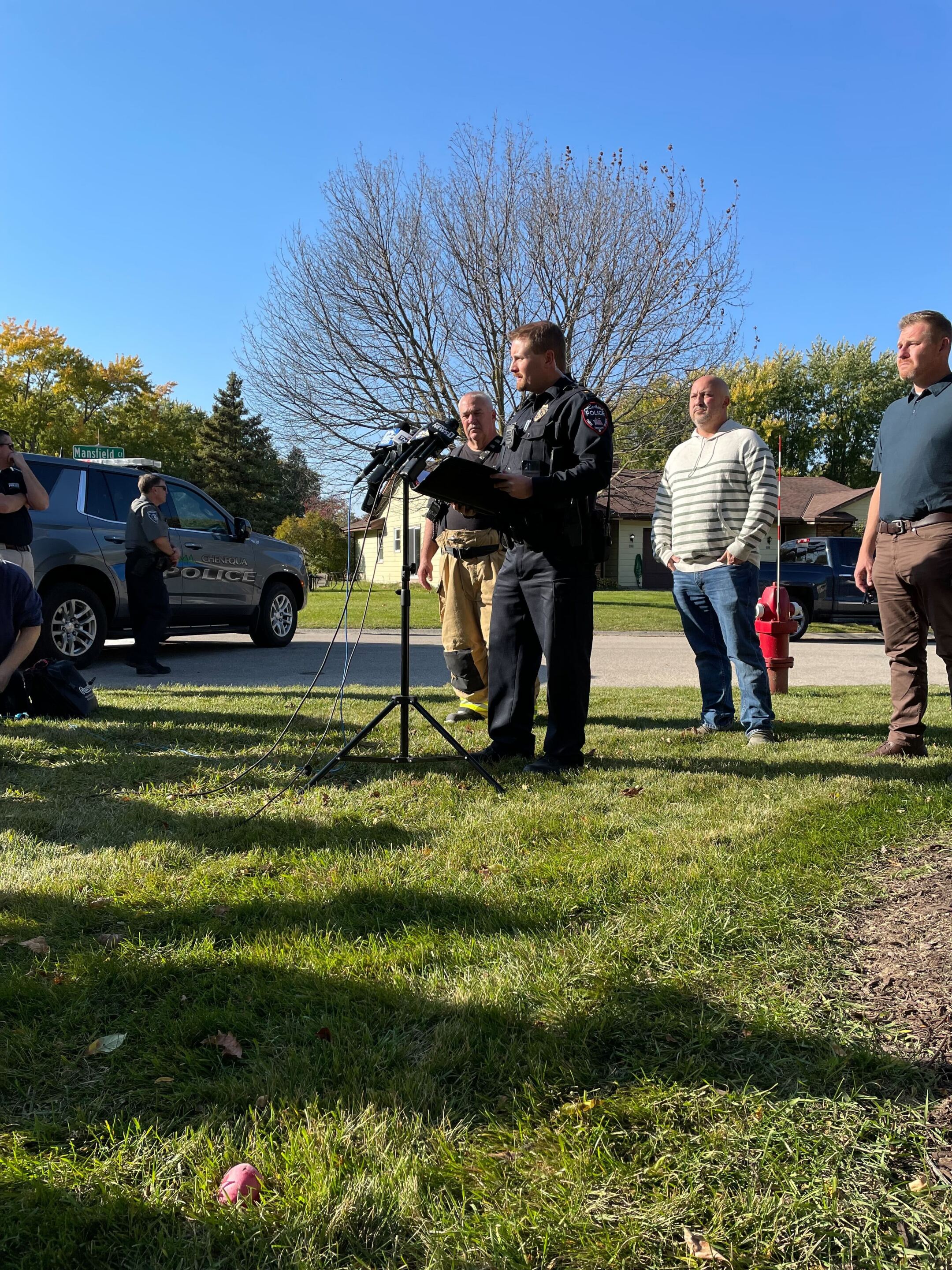 6 dead in Hartland apartment fire, criminal investigation underway