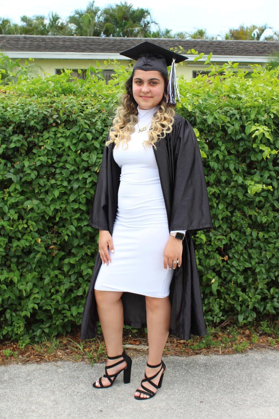 Yanitza Gonzalez.jpg