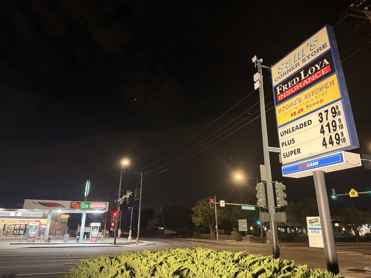 Gas stations along Federal Avenue in Denver with a 60 cent difference