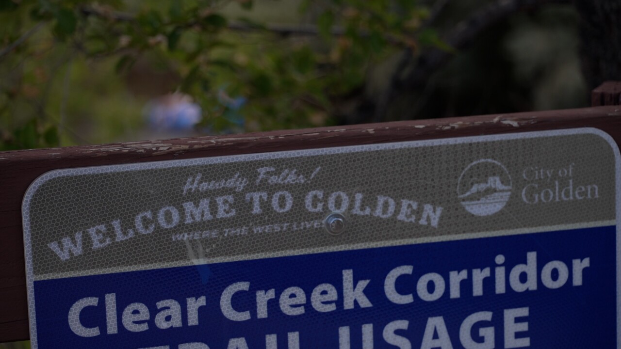 welcome to golden sign.jpg