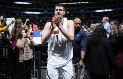 jokic clapping