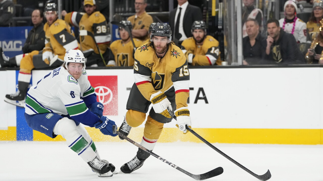 FINAL: Canucks hand Knights fourth straight loss