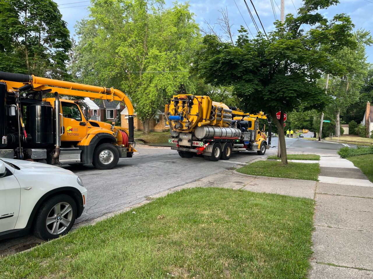 Adams St and Philadelphia Ave - Grand Rapids neighborhood flooded due to water main break
