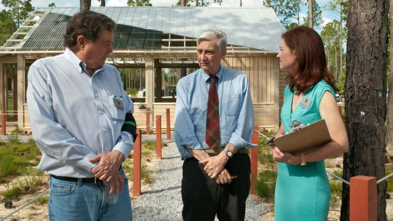 E.O.Wilson (center)