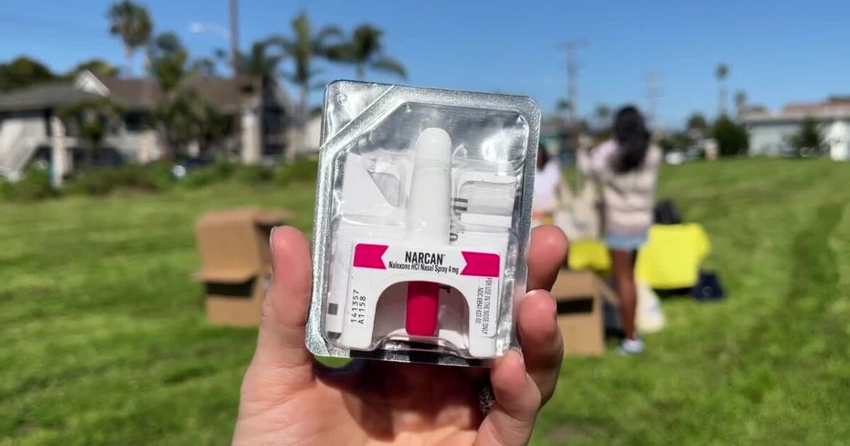 UCSB students distribute Narcan ahead of Deltopia party