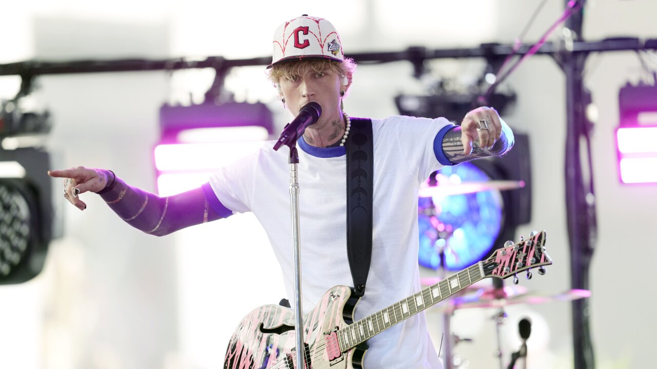 Machine Gun Kelly announces 2026 tour stop at Acrisure Amphitheater
