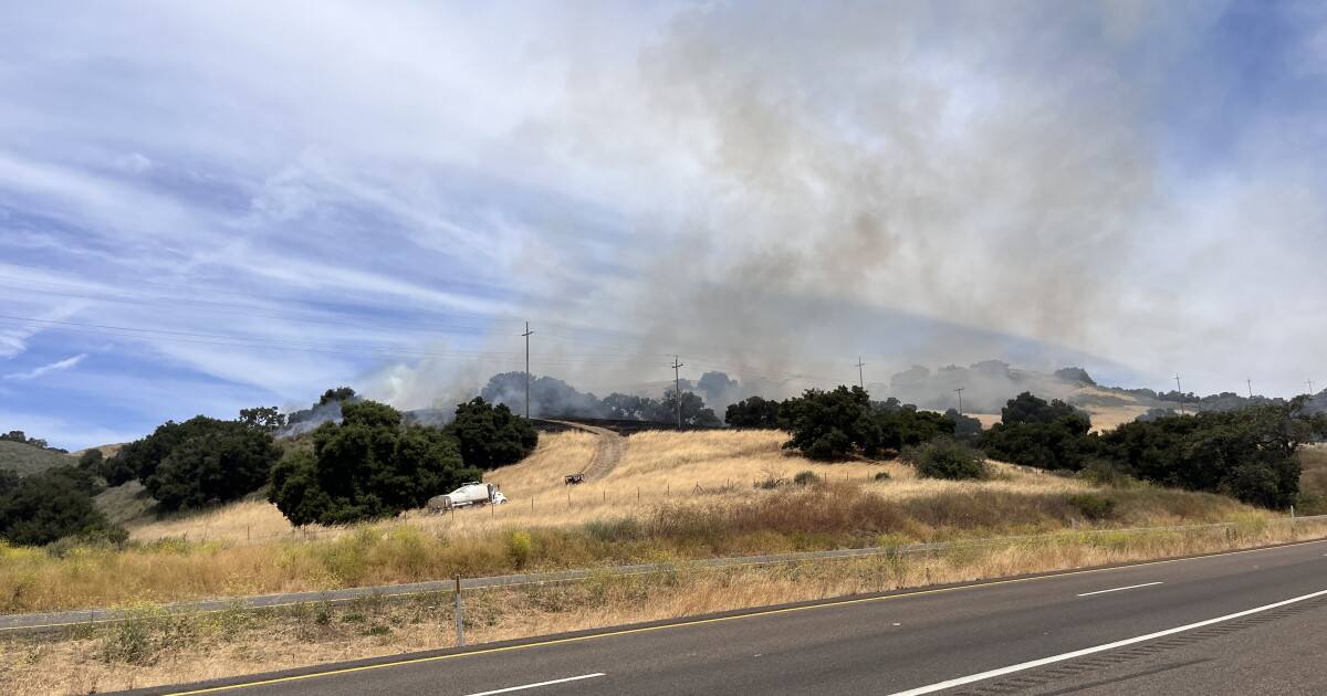 Firefighters respond to vegetation fire near Buellton