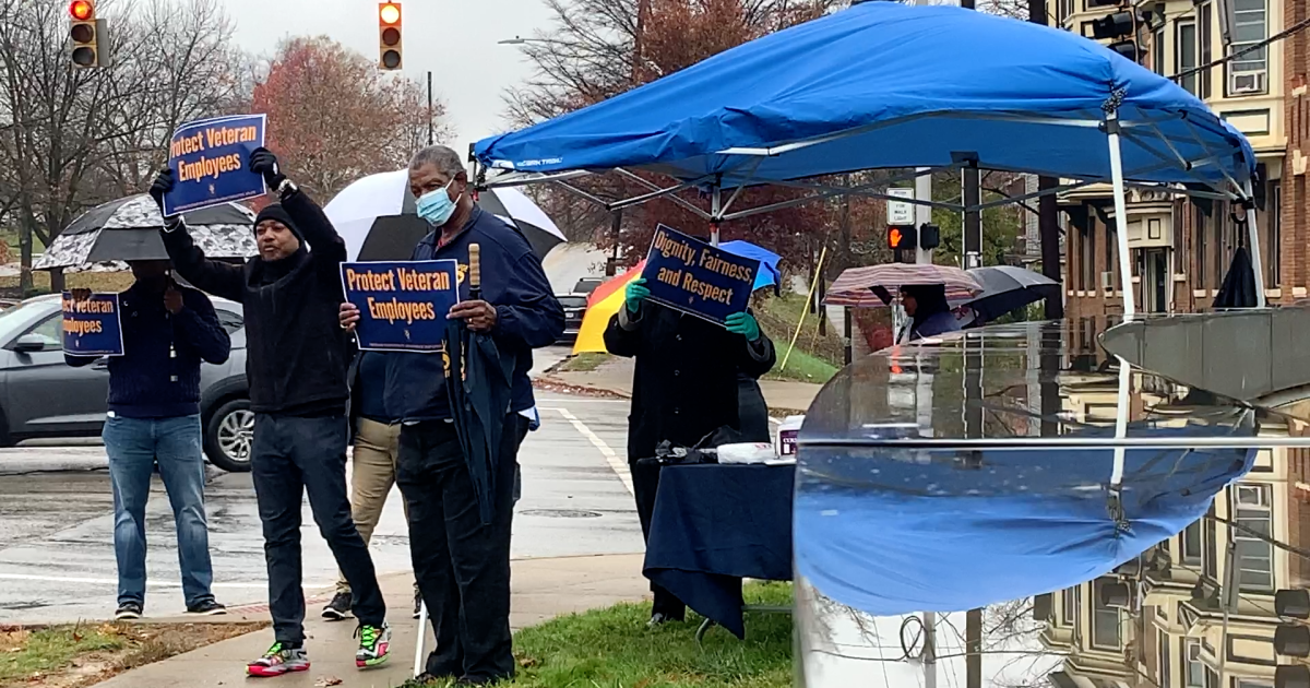 Workers picket outside Cincinnati VA for betting working conditions - Vimarsana News